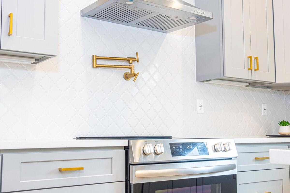 Stunning Elegance 4br2.5 Ba Near Vibrant Downtown Сasa de vacaciones *