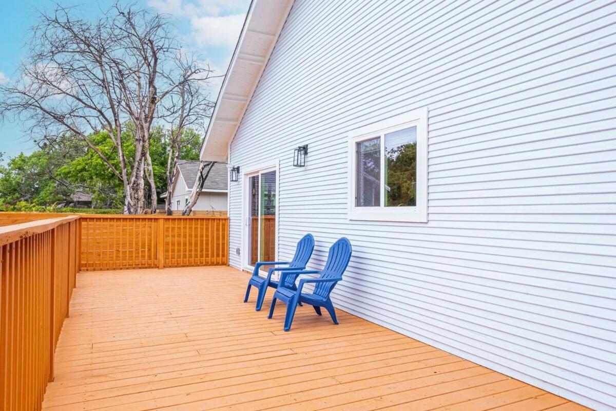 Holiday home Stunning Elegance 4br2.5 Ba Near Vibrant Downtown
