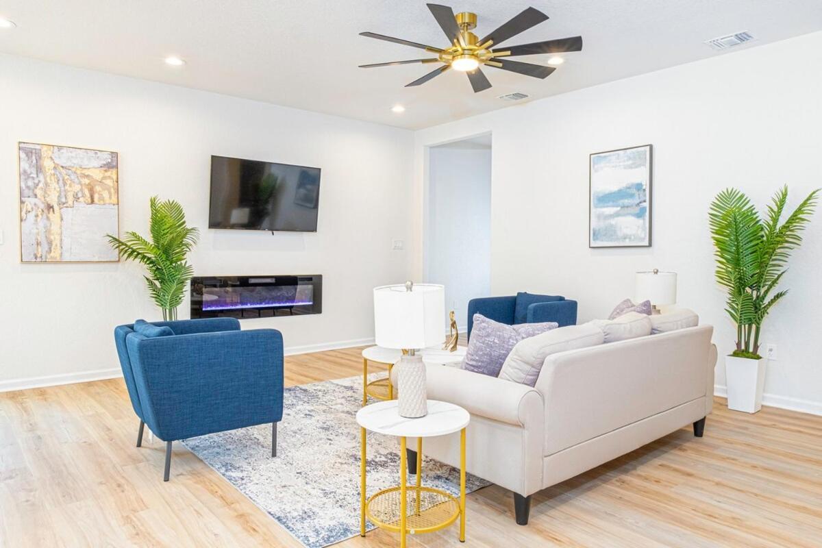 Stunning Elegance 4br2.5 Ba Near Vibrant Downtown * San Antonio